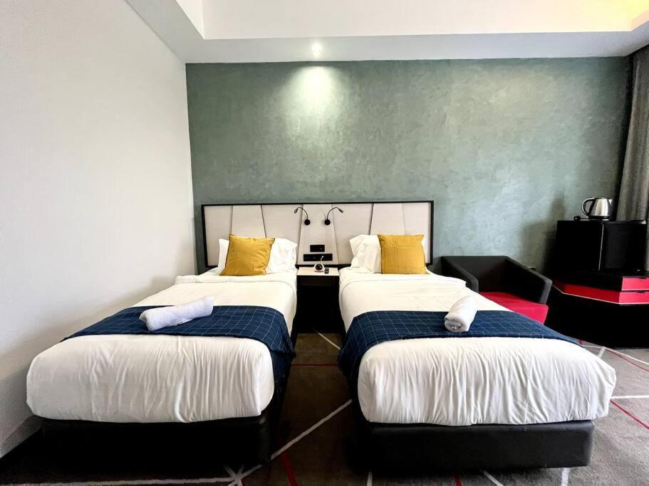 #23 Kl Towel View Twin Bed Suites @ Infinity Pool Kuala Lumpur Exteriör bild